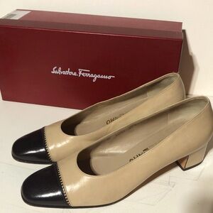Ferragomo block heels size 91/2 all leather two tone.